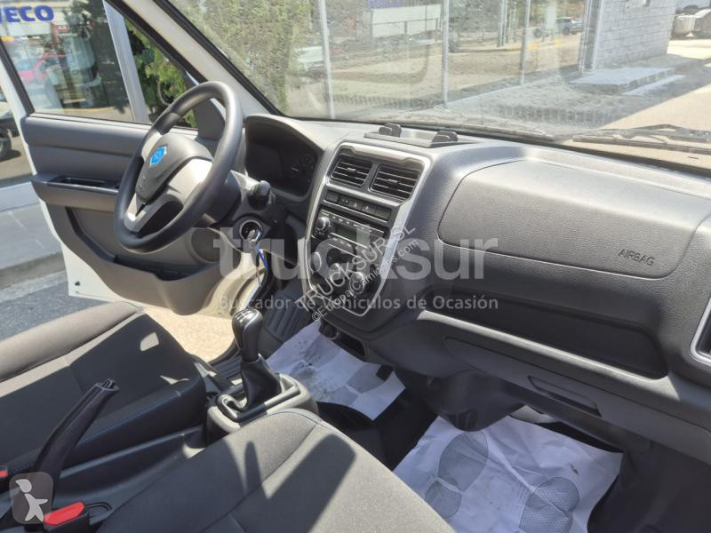 Veicolo commerciale Iveco  PIAGGIO PORTER 1.5I...