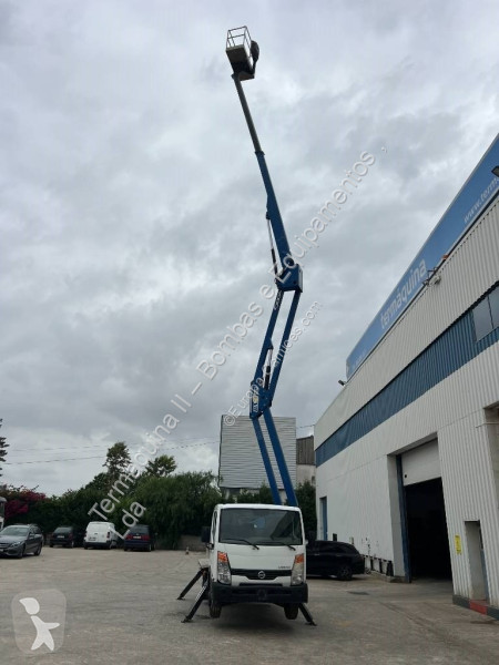 Camion Nissan CABSTAR 35.11