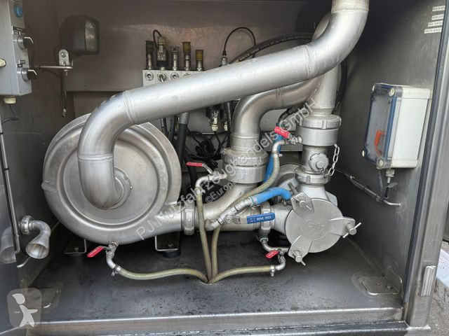 Camion Renault C26.440 Magyar 15.000L