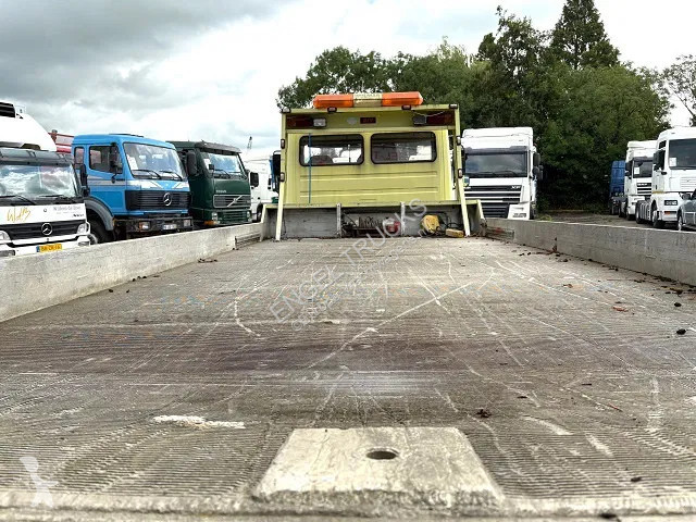 Camion Mercedes LK  AUTO TRANSPORTER...