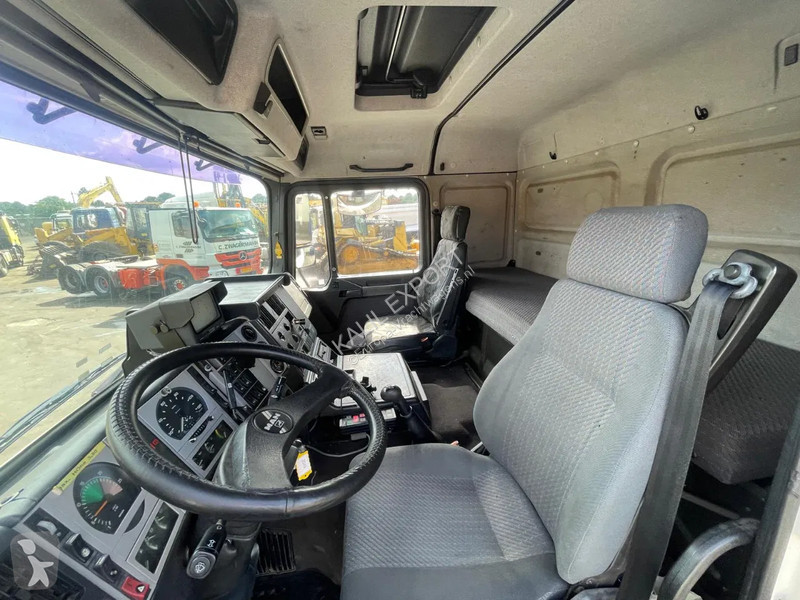 Vrachtwagen MAN F2000 Vacuum Toilet Truck 6x4...