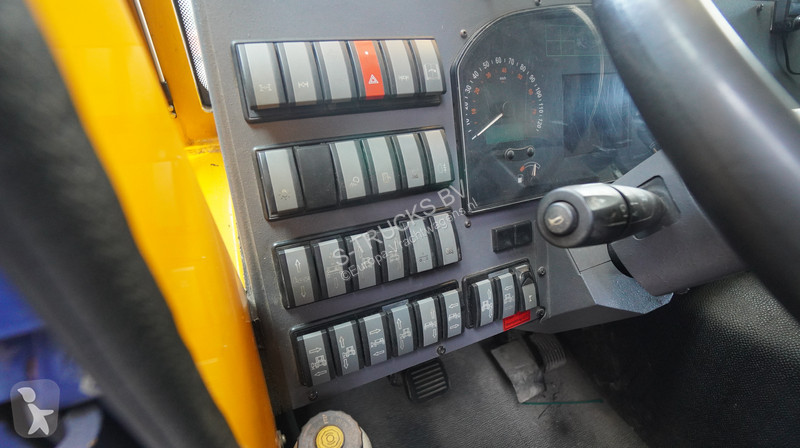 Kamion  SK3777-AT3 6X4 123.000KM