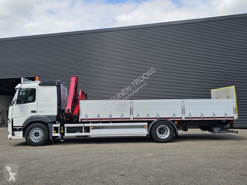 Kamion Volvo FM 330 4x2 / EFFER 12.5 t/m CRANE...