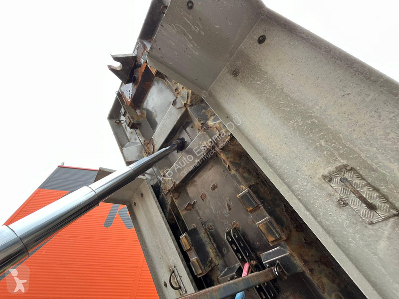 Camion Volvo 6x4 RETARDER / TANDEM AXLE LIFT /...