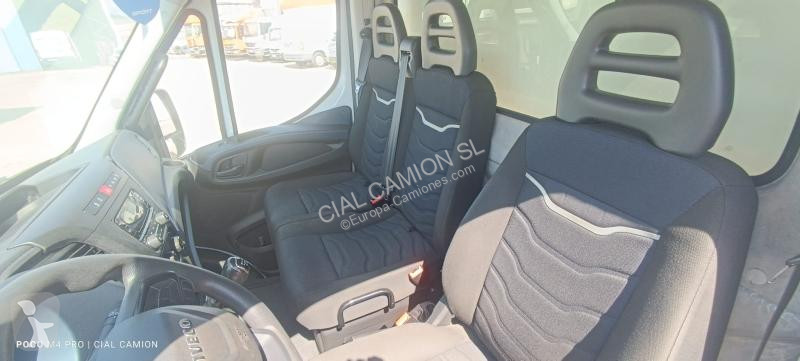 Kamion Iveco 35C16