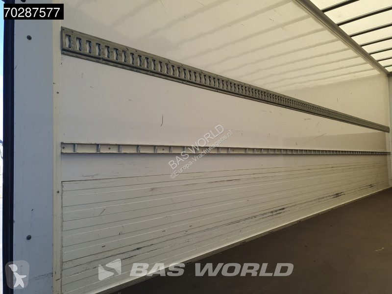 Kamion Mercedes 1527 4X2 15tonner LOW Mileage!...
