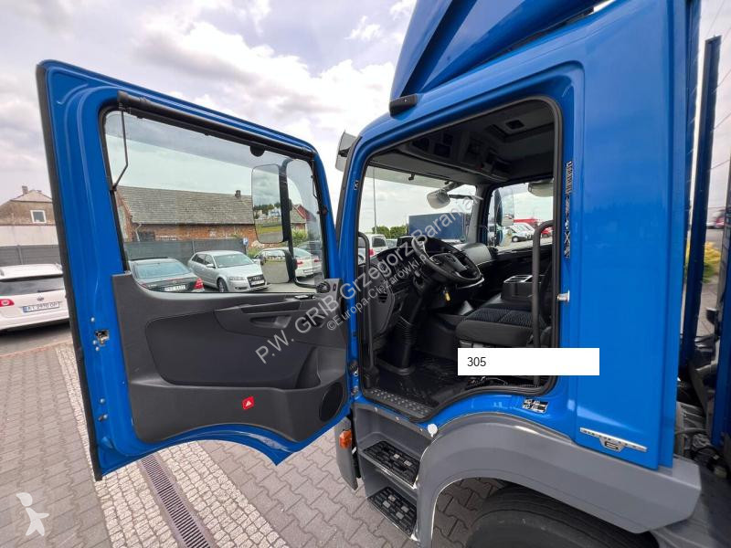 Camion Mercedes 1530 CURTAIN PLANE+LIFT 1.HAND