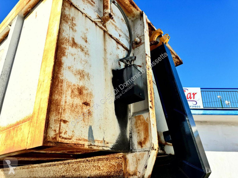 Camion DAF CF 85 CABINA BASSA E5 CASSONE...