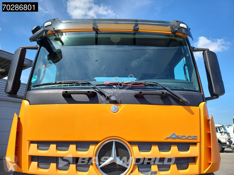 Camion Mercedes 3345 6X6 11m3 Meiller Mixer...