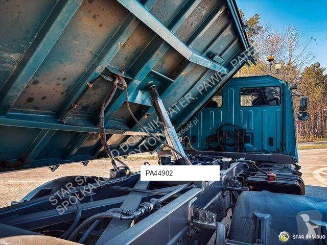 Camion Mercedes 1833 4x4 Kipper Camper Chassis