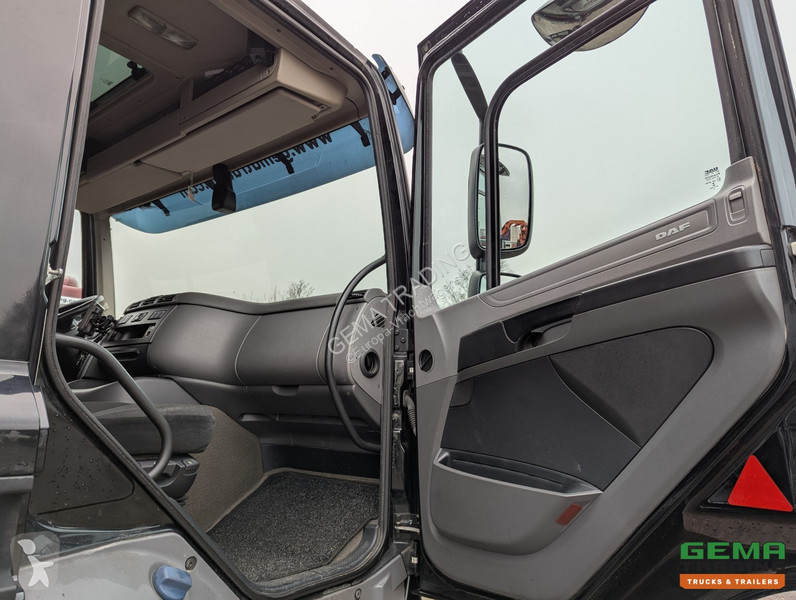 Vrachtwagen DAF 280 FAN 6x2/4 DayCab Euro6 -...