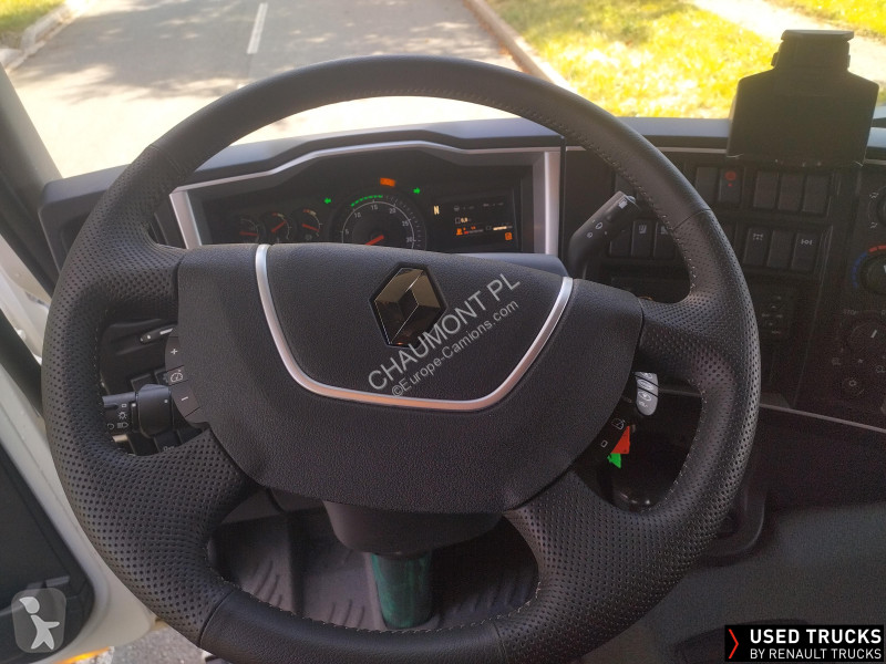 Kamion Renault D Wide