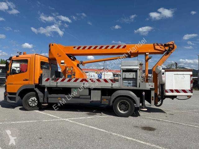 Kamion Mercedes 1323 HUBSTEIGER 22 M TOP ZUSTAND