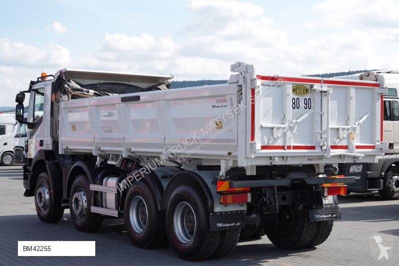 Kamion Iveco TRAKKER