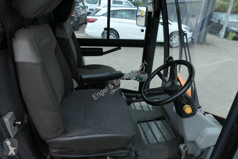 Echipament de curățare Johnson CN200 Sweeper