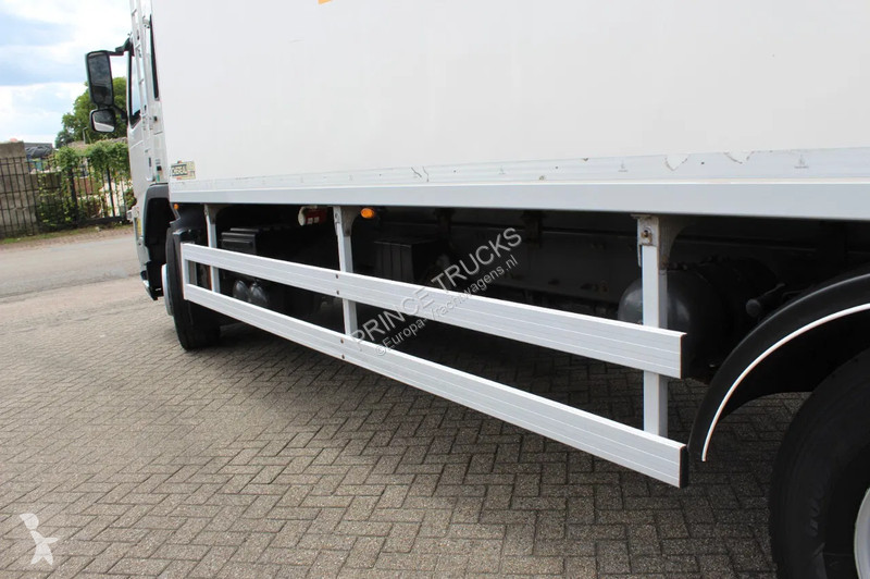 Kamion Volvo 330 * EURO5 * CARRIER SUPRA SILENT...