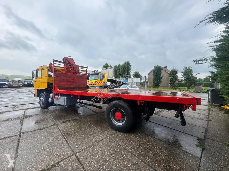Kamion DAF 4X2 Platform + Crane Spring/Spring...