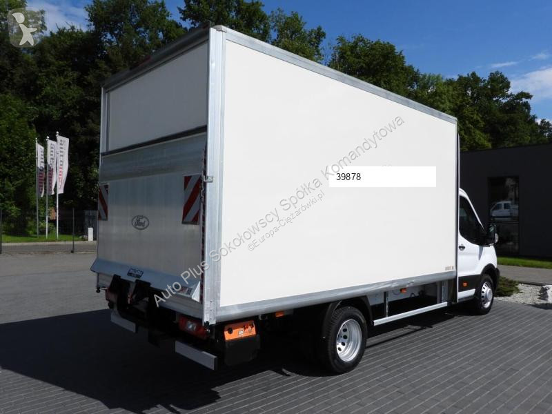 Autoutilitară Ford TRANSIT KONTENER WINDA 8...