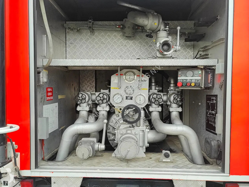 Camión Mercedes 1124 AF 4x4 Feuerwehr -...