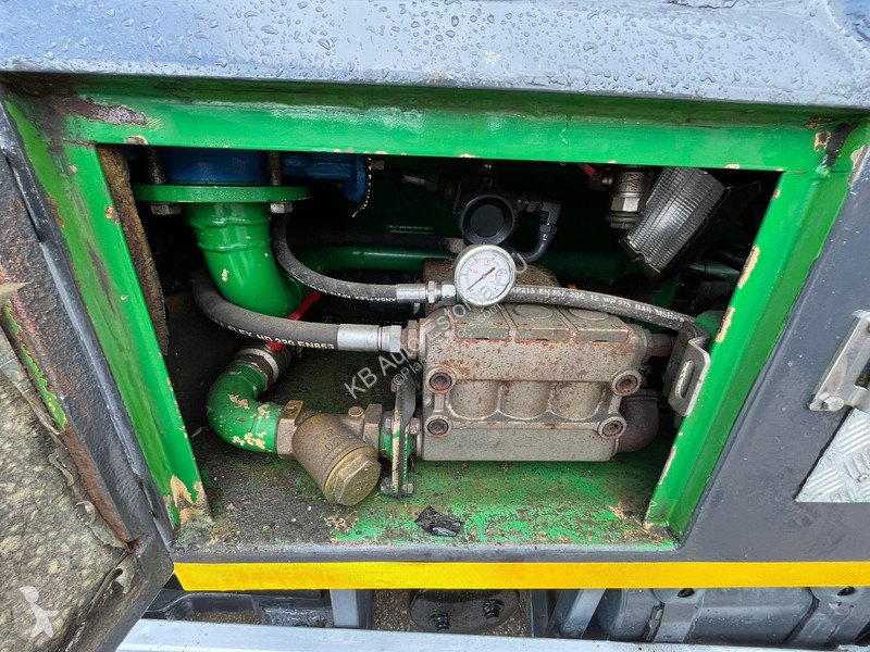 Kamion Scania P  4x2 TANK 9000 I + 1200 l /...
