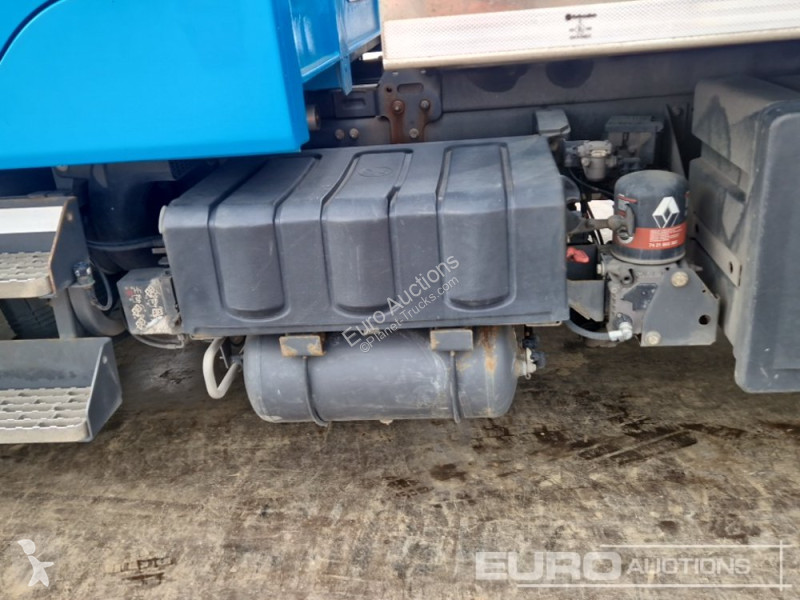 Camion Renault D210