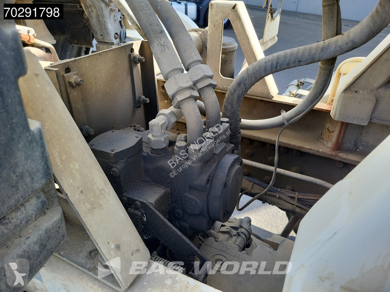 Lastbil Mercedes 3241 8X4 9m3 Stetter Mixer...