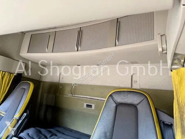 Camion Volvo 16750 6x4/Kran Jonsered...
