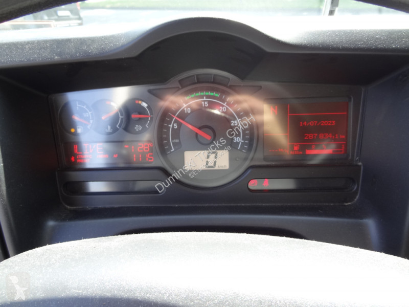 Kamion Renault D10.210 7m Koffer