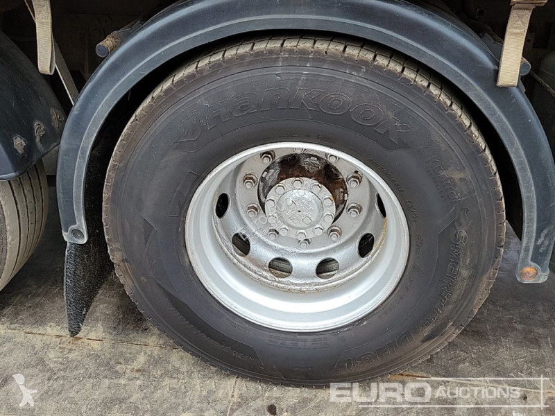 Vrachtwagen  CF75.310