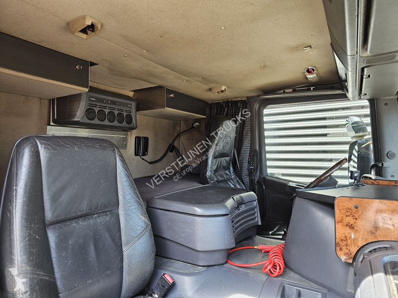 Camion Scania P420 / MANUAL GEARBOX / 10x4 /...