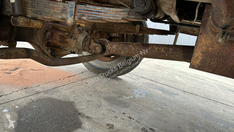Camion Iveco 160 - 15 (GRAND PONT / LAMES / 4X4)