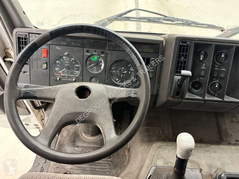 Camion Mercedes SK