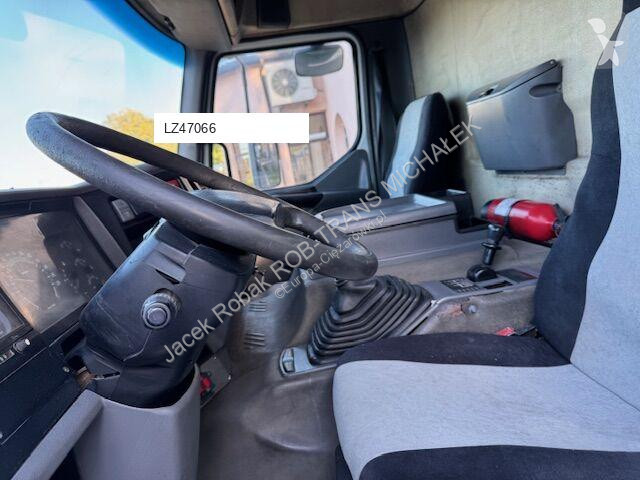 Camion Renault 210