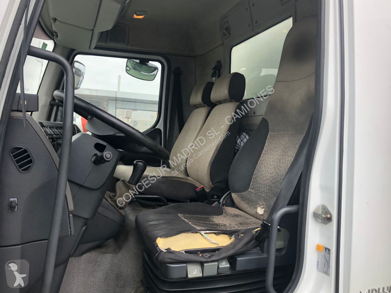Kamion Renault T MIDLUM 220.10