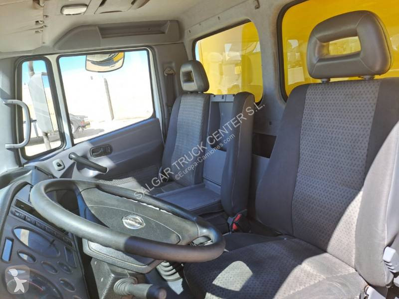 Camion Nissan