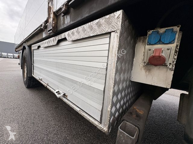 Kamion Scania...
