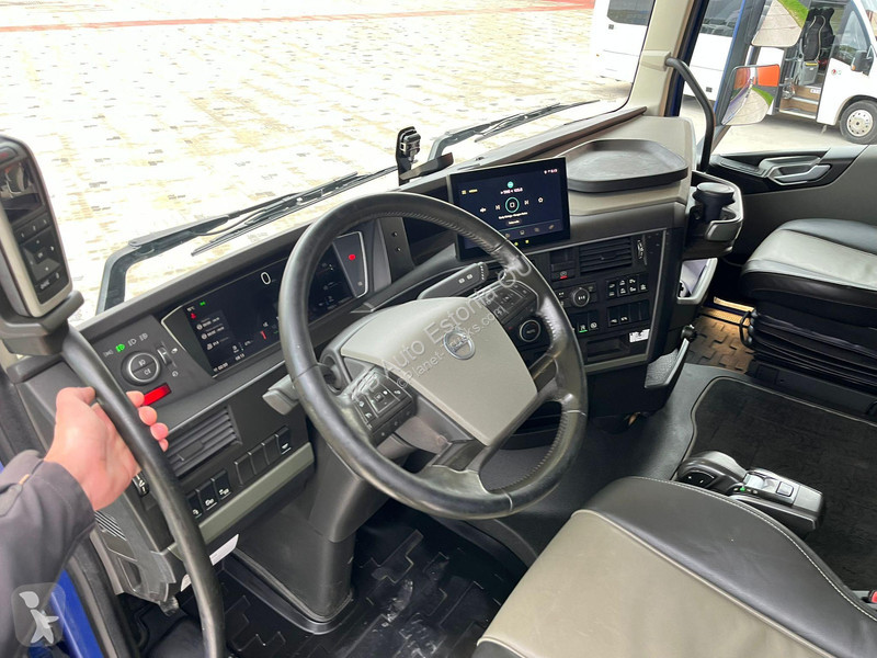 Kamion Volvo 500 8x4*4 GLOBE XL / RETARDER /...