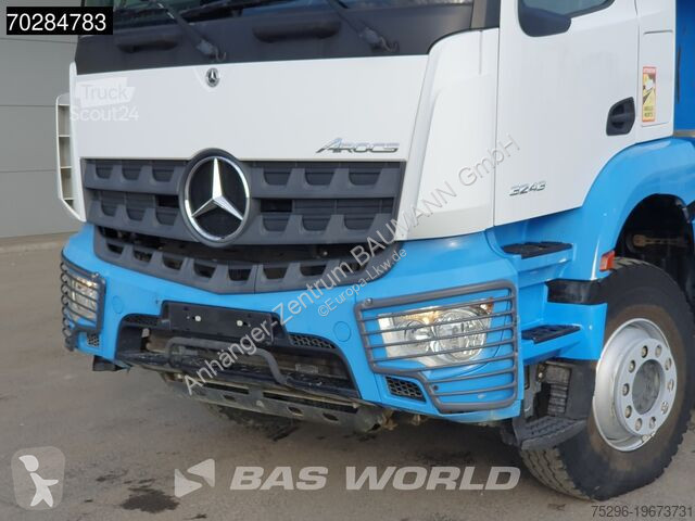Kamion Mercedes 3243 8X4 14m3 2-side tipper...