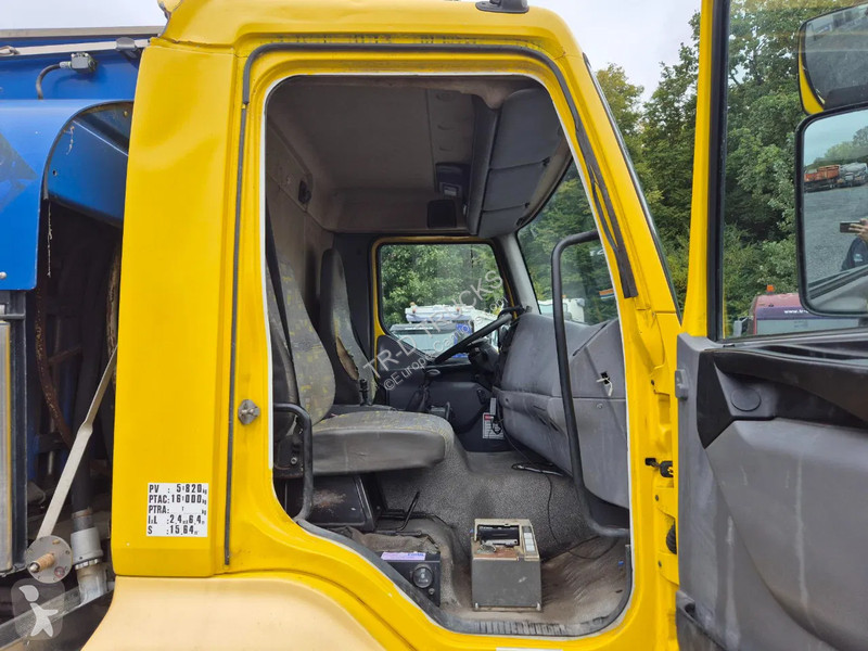 شاحنة Renault 220 10500L FUEL / CARBURANT - 4...