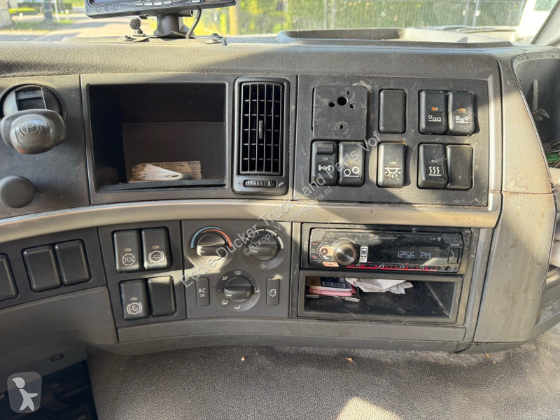 شاحنة Volvo EURO 5 EEV 6X2