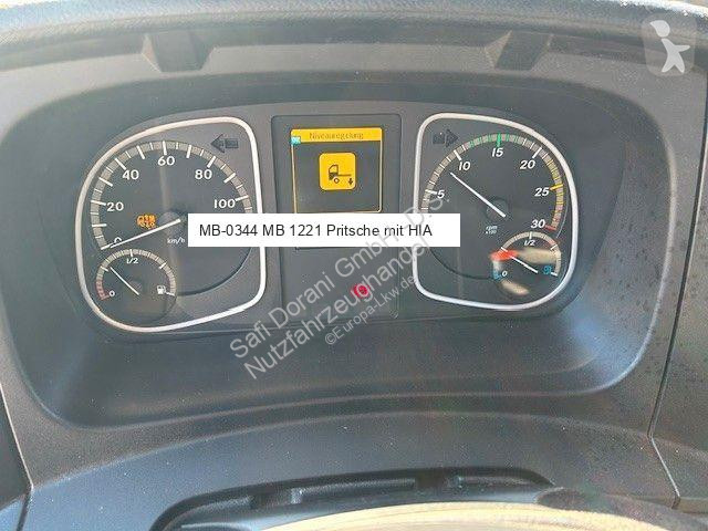 شاحنة Mercedes XS077 ES 3