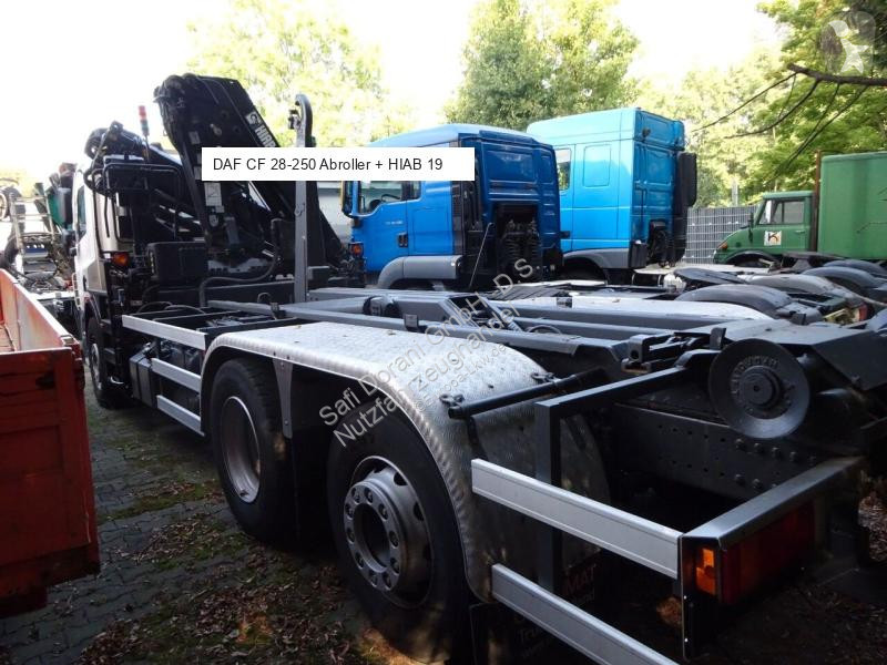 شاحنة DAF 28-250 CF Abroller + HIA B195-3 Kran