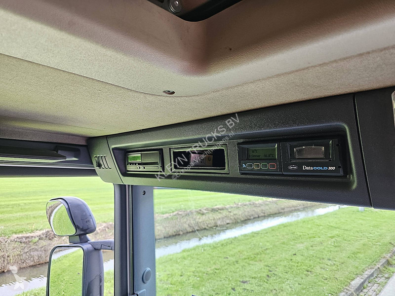 شاحنة Scania P320 6X2*4 AMBERET IFT