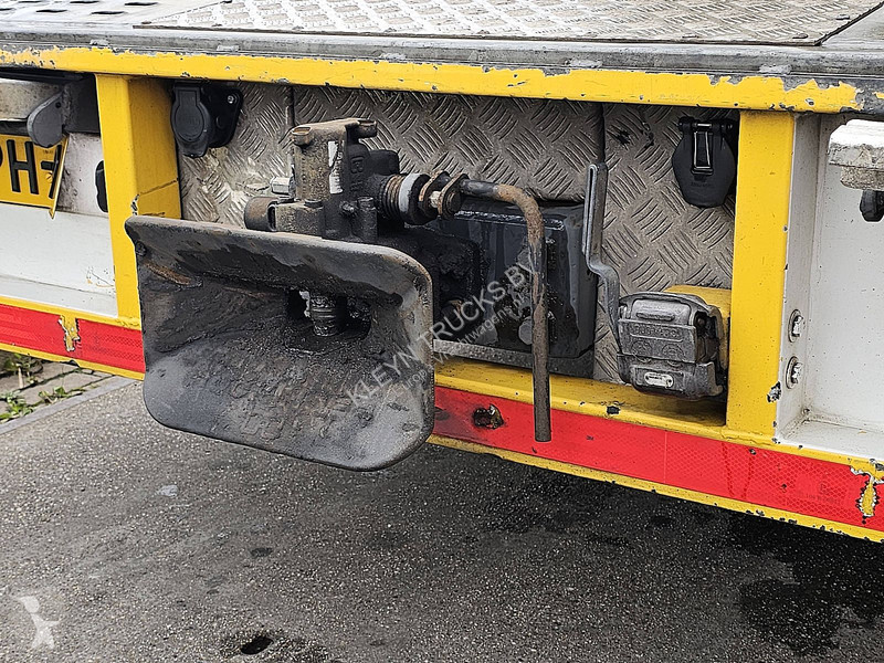 شاحنة Iveco 120E28 EUROCARGO FLY DECK 2 CARS