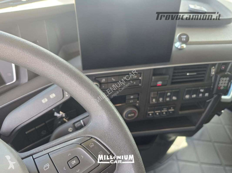 شاحنة Volvo VOLVO  460 PORTACASSE L/TELAIO 2023