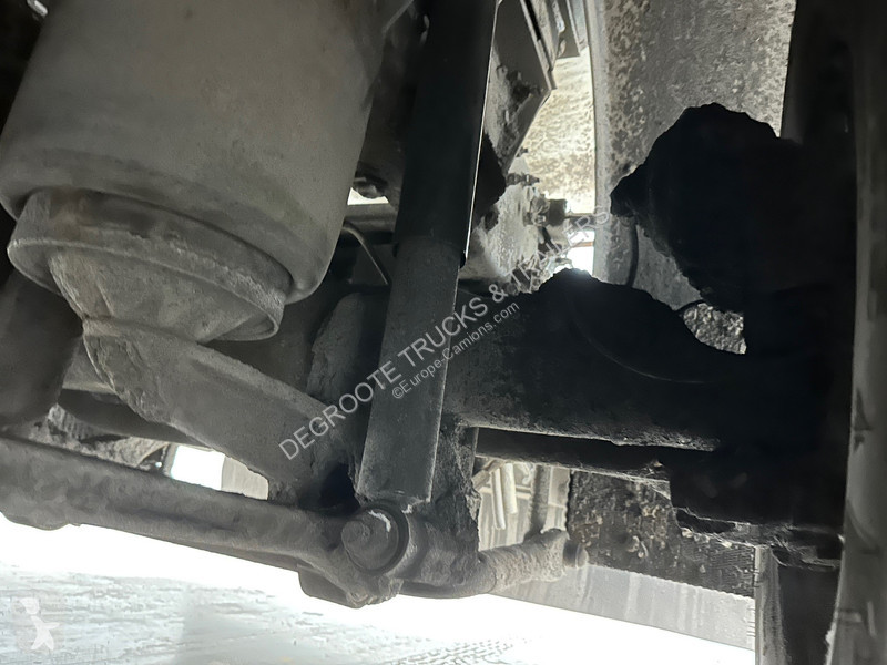 شاحنة Volvo 300 - 6x2
