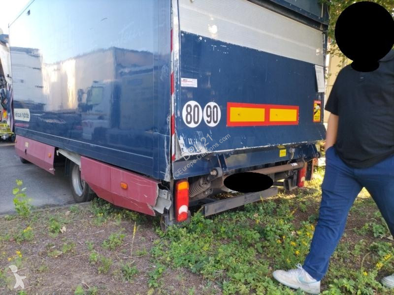 Ciężarówka Mitsubishi Fuso 7C15