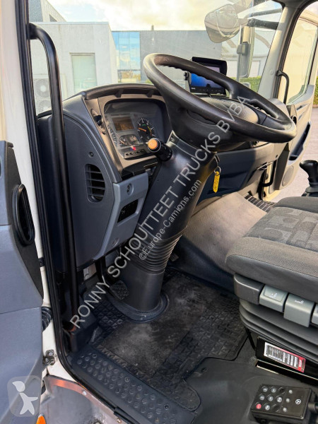 شاحنة Mercedes Atego Atego 816 4 x 2