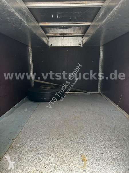 شاحنة Mercedes 4x2 4Pferdetransporter
