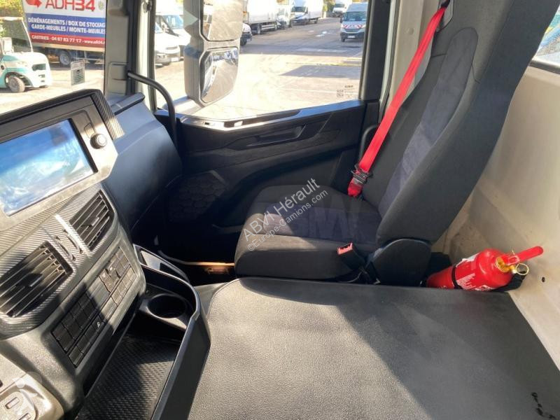 Camion Iveco 460CV 6X2